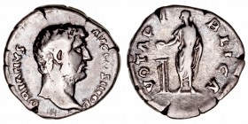 Adriano
Denario. AR. Roma. (117-138). R/VOTA PVBLICA. 3.10g. RIC.290. MBC.
