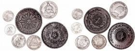 Lotes de Conjunto
AR/AE. Lote de 7 monedas. Honduras 50 Centavos 1951, Méjico 10 Centavos 1925 y 1928, 20 Centavos 1942, Nicaragua 5 Centavos 1899, P...