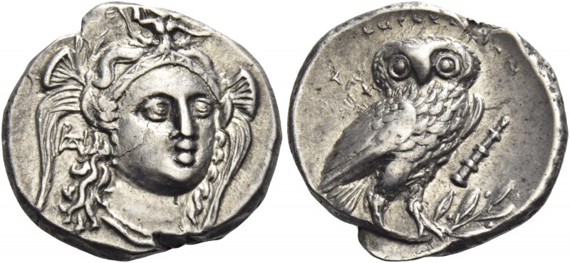Lucania, Heraclea 
Drachm circa 281-278, AR 3.88 g. Facing head of Athena turne...