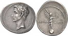 Octavian, 32 – 29 
Denarius, Brundisium and Roma (?) circa 32-29 BC, AR 3.82 g. Bare head l. Rev. CAESAR – DIVI F Victory standing r. on globe, holdi...