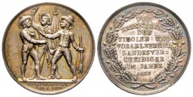 Andreas Hofer, Vienne, 1809, AG 8.74 g. 30.7 mm par Lutz
Avers : HERAUSGEGEBEN VON J LUTZ 
Ref : ZUR ERINNERUNG DER TIROLER UN VORARLBERGER LANDESVER ...