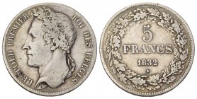 BELGIEN Leopold I. 1831-1865 Bruxelles. 5 Francs 1832 (Position B). Dupriez 3. KM 3.1. Dav. 50. Kleine Kratzer, Randdellen. 24,90 g. RR sehr schön