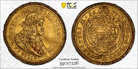 Gold der Habsburger Erblande und Österreichs
5 Dukaten 1677 IA-N, Graz. Mm. Johann Anton Nowak. 16,45 g.äußerst selten Donativ mit mitgeprägtem Zierr...