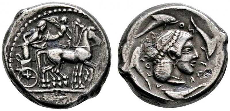 Sizilien
Syrakus. 2. Republik 466-406 v. Chr. Tetradrachme. Biga mit Wagenlenke...