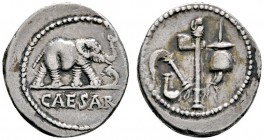 Imperatorische Prägungen
Julius Caesar †44 v. Chr.
Denar 49-48 v. Chr. -Heeresmünzstätte in Gallien-. Elefant nach rechts zertritt Schlange, im Absc...