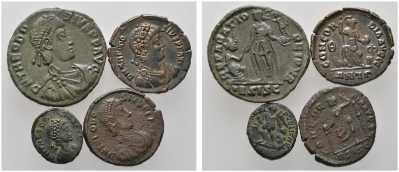 Kaiserzeit
Theodosius I. 379-395
Lot (4 Stücke): Bronzemünzen (diverse Größen)...