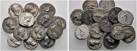 14 Stücke: Römische Silbermünzen. Republikdenar des L. Appuleius Saturninus (Alb. 121, 3,85 g) sowie Denare von Nerva (Concordia nach links opfernd, 2...