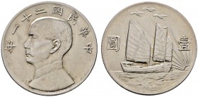 China-Republik
1. Republik 1912-1949
Dollar Jahr 21 (1932). Sun Yat-Sen. Dessen Brustbild nach links / Chinesische Dschunke, darüber drei Vögel. Y. ...