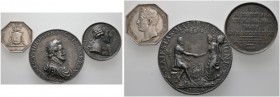 Zentralamerikanische Republik
MEDAILLEN. 3 Stücke: FRANKREICH. Oktogonale Silbermedaille 1825 von Barre, der Stadt Rouen (mit Büste Charles X., 33 x ...