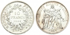 France 10 Francs 1968 Averse: Denomination and date within wreath. Reverse: Hercules group. Silver. KM 932