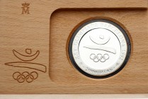 Spain 2000 Pesetas 1990 Olympics Barcelona '92. Juan Carlos I(1975-2014). Averse: Conjoined busts of King and Crown Prince right. Reverse: Olympic Sym...