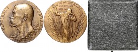 CZECHOSLOVAKIA, CZECH REPUBLIC&nbsp;
AE Medal To Commemorate the Death of T. G. Masaryk, original box, 1937, 80,5g, O. Španiel, 60 mm&nbsp;

UNC | ...
