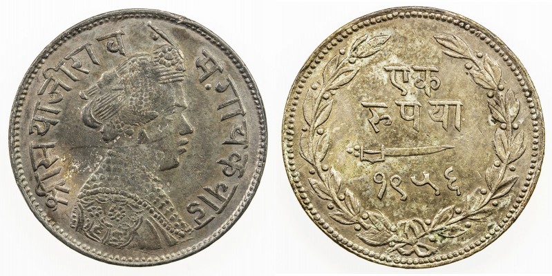 BARODA: Sayaji Rao III, 1875-1938, AR rupee, VS1956, Y-36a, EF to About Unc.

...
