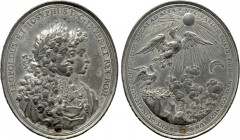 RÖMISCH-DEUTSCHES REICH. Habsburg. Leopold I (1657-1705). Auf die Krönung Josephs I zum Römischen König in Augsburg. Zinnmedaille mit Kupferstift (169...