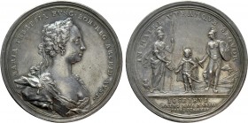 RÖMISCH-DEUTSCHES REICH. Habsburg. Maria Theresia (1740-1780). Auf die Erziehung Erzherzog Josefs. Silbermedaille (1741) von A. Vestner