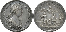 RÖMISCH-DEUTSCHES REICH. Habsburg. Maria Theresia (1740-1780). Auf die dritte Schwangerschaft der Kaiserin mit Erzherzog Leopold. Silbermedaille (1747...
