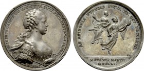 RÖMISCH-DEUTSCHES REICH. Habsburg. Maria Theresia (1740-1780). Auf den Tod der Erzherzogin Maria Josepha an den Pocken. Silbermedaille (1767) von A. W...