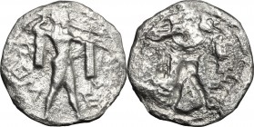 Greek Italy. Lucania, Poseidonia-Paestum. AR Drachm, 530-500 BC. D/ Poseidon advancing right, wielding trident, chlamys draped over both arms. R/ Incu...