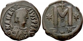 ANASTASIUS I (491-518). Follis. Constantinople