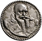 Nürnberg, Stadt
Einseitige, hohl gegossene Silbermedaille 1569 von Valentin Maler, auf den Ratsherrn Jakob Muffel (1509-1569). Dessen bärtiges, glatz...