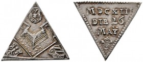 Nürnberg, Stadt
Dreieckige, silberne Medaillenklippe 1613 nach einem Entwurf von Jakob Wolff d.J., auf die Grundsteinlegung zum Ausbau der Wöhrder Ba...