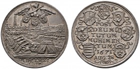 Nürnberg, Stadt
Silbermedaille 1671 von Christian Moller, auf das Stückschießen. Stadtansicht von Südwesten, darüber schwebt der gekrönte Reichsadler...