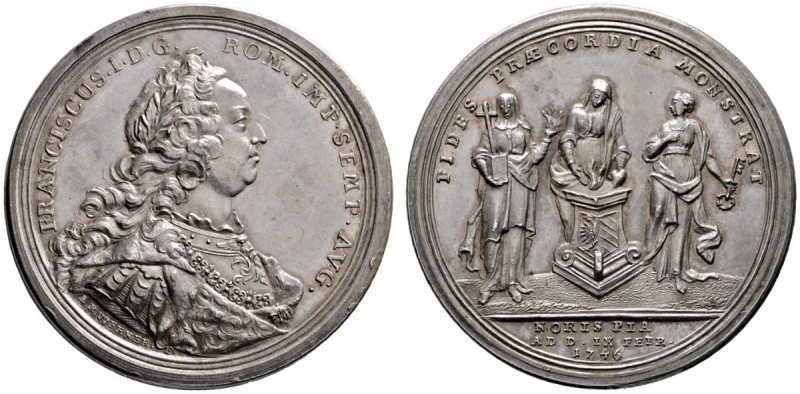 Nürnberg, Stadt
Silbermedaille 1746 von A.R. Werner, auf die Huldigung der Stad...