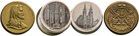 Nürnberg, Stadt
Steckmedaille aus Messing o.J. (nach 1857). Brustbild Albrecht Dürers nach rechts / Die gekrönte und mit Waffen hinterlegte Wappendre...