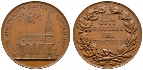 Nürnberg, Stadt
Bronzemedaille 1895 von L.Chr. Lauer, auf den Baubeginn der Dreifaltigkeitskirche an der Fürther Straße. Ansicht der Kirche von Norde...