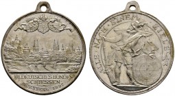 Nürnberg, Stadt
Tragbare, versilberte Bronzemedaille 1897 von C. Balmberger, auf den gleichen Anlass. Stadtansicht von Westen, darüber gekröntes baye...