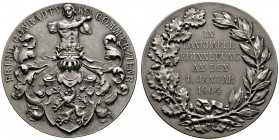 Nürnberg, Stadt
Mattierte Silbermedaille 1904 von Lauer, auf die Ernennung Friedrich Conradtys zum Königlichen Kommerzienrat. Behelmtes Wappen mit re...