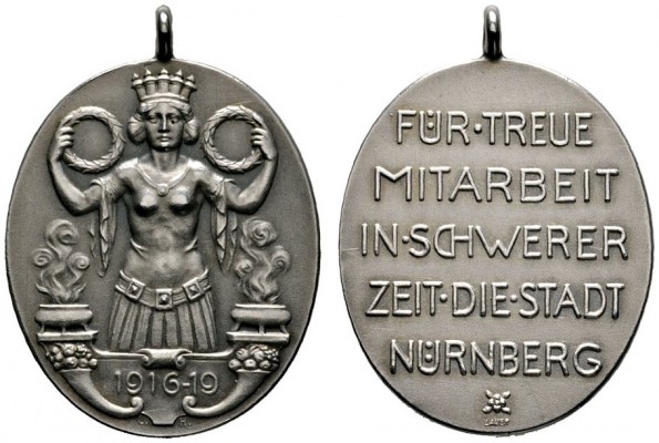 Nürnberg, Stadt
Tragbare, ovale Silbermedaille 1919 von Lauer. Sogen. Städtisch...