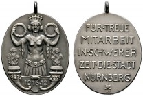 Nürnberg, Stadt
Tragbare, ovale Silbermedaille 1919 von Lauer. Sogen. Städtische Anerkennungsmedaille. Die Stadt­göttin Noris mit Mauerkrone hält zwe...