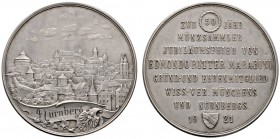 Nürnberg, Stadt
Mattierte Silbermedaille 1921 von C. Balmberger, auf das 50-jährige Numismatiker-Jubiläum von Edmondo Ritter Marabini. Stadtansicht v...