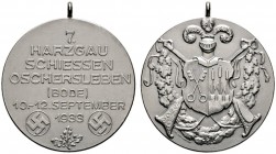 SCHÜTZEN
Harzgauschießen
7. Harzgauschießen zu Oschersleben 1933. Tragbare, mattierte Silbermedaille von Lauer. Sieben Zeilen Schrift, unten Jahresz...