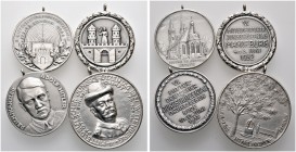 SCHÜTZEN
Mitteldeutscher Jungschützentag
Sammlung von 4 Medaillen: Tragbare, versilberte Bronzemedaille 1930 Köthen mit Ansicht der Kirche St. Jakob...