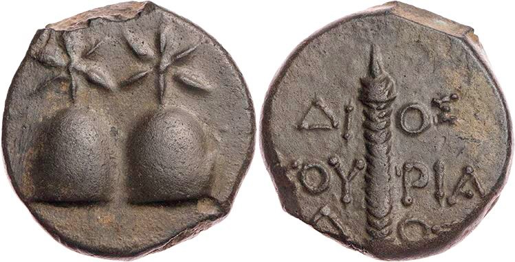 KOLCHIS DIOSKURIAS
 AE-Tetrachalkon um 110-100 v. Chr. Vs.: Piloi der Dioskuren...