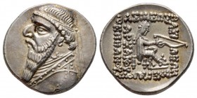 Empire parthe 247 av. J.-C. - 224 ap. J.-C.
Mithradates II 123-88. 
Drachme, Rhagae, AG 4.1g. 
Ref : Sellwood 27.1
Ex Vente Tkalec, 22/04/2007, lot 11...