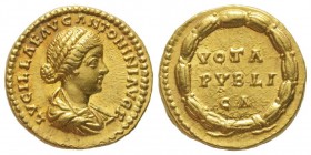 Lucius Verus 161-169 pour Lucilla
Aureus, AU 7.33 g.
Avers : LVCILLAE AVG ANTONINI AVG F Buste drapé à droite Revers : VOTA PVBLICA sur trois lignes...