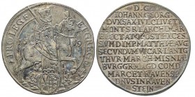 Johan Georg I 1615-1656
Taler, 1619, AG 29 g. 44 mm
Ref : Dav. 7597, Schnee 838
Conservation : Traces de monture sinon Superbe