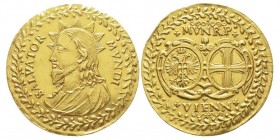 Leopold I, 1657-1705
Médaille en or de 10 Ducats, Vienne, 1654, AU 34.44 g. 46.8 mm Avers : SALVATOR MVNDI buste de Christe nimbé à gauche Revers :...