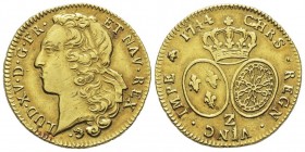 Louis XV 1715–1774
Double louis d'or au bandeau, Grenoble, 1744 Z, AU 16.30 g.
Ref : G. 346 (R2), Fr. 463
Conservation : TTB. Rare