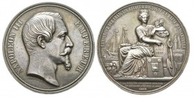 Second Empire 1852-1870
Médaille en argent l'Empereur reçoit à Boulogne-sur-Mer la reine Victoria, 1855 Paris, AG 130 g. 60 mm
Avers: NAPOLEON III - E...