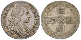 William III 1694-1702
Crown, 1695, (first bust, edge octavo), AG 29.94 g. 
Ref : ESC 991 [87], S. 3470
Conservation : Superbe