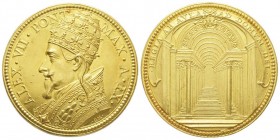 Alexandro VII (Fabio Chigi) 1655-1667
Medaglia in oro, 1663, AN IX, AU 55.66 g. 40 mm Opus Gaspare Morone
Avers : ALEX VII PONT MAX AN IX Buste du pap...