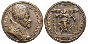 Innocenzo XII 1691-1700 (Antonio Pignatelli)
Medaglia, Roma, AN VIII (1699), AE 25 g. 36.5 mm, Opus Giovanni Hamerani.
Avers: INNOCE XII PON M A VIII
...