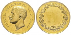 Vittorio Emanuele III 1900-1943
Medaglia in oro, AU 65.26 g. 45 mm Opus Speranza
Conservation : PCGS SP62. Très beau relief et fleur de coin.