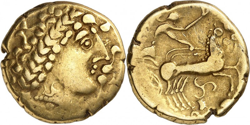 GAULE
Eduens (Cours du IIème siècle av. J.C.). Statère d’or. Type de Beaune.
A...