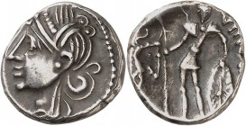 GAULE
Eduens (2ème tiers du Ier siècle av. J.C.). Quinaire d’argent.
Av. Buste féminin à gauche. Rv. Guerrier de face, légende VIIPOTAL.
LT. 4484. ...