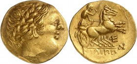GAULE
Gironde (III et IIème siècle av. J.C.). Statère d’or du type de Pons Sainte-Eanne.
Av. Tête laurée à droite avec un double menton, imitant la ...